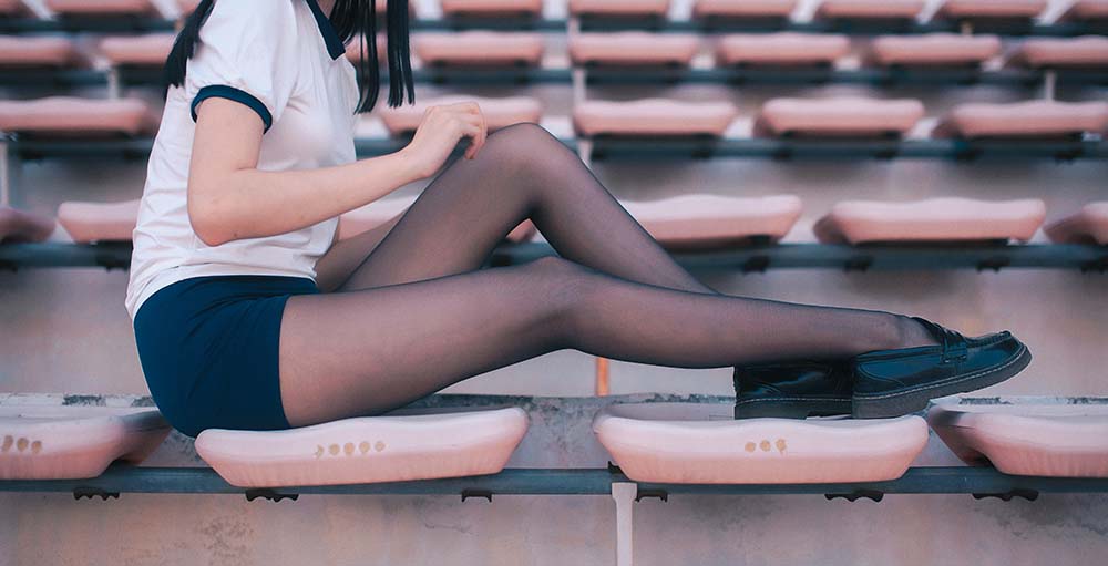 沧霁桔梗 – 黑丝体操服