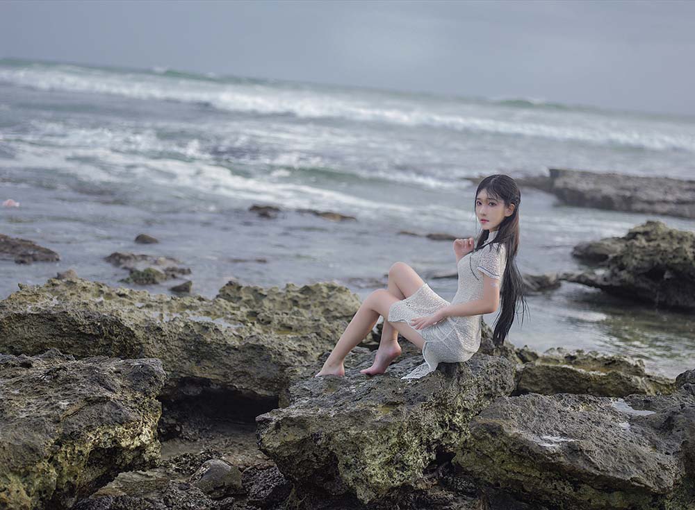 南桃Momoko – 白旗袍