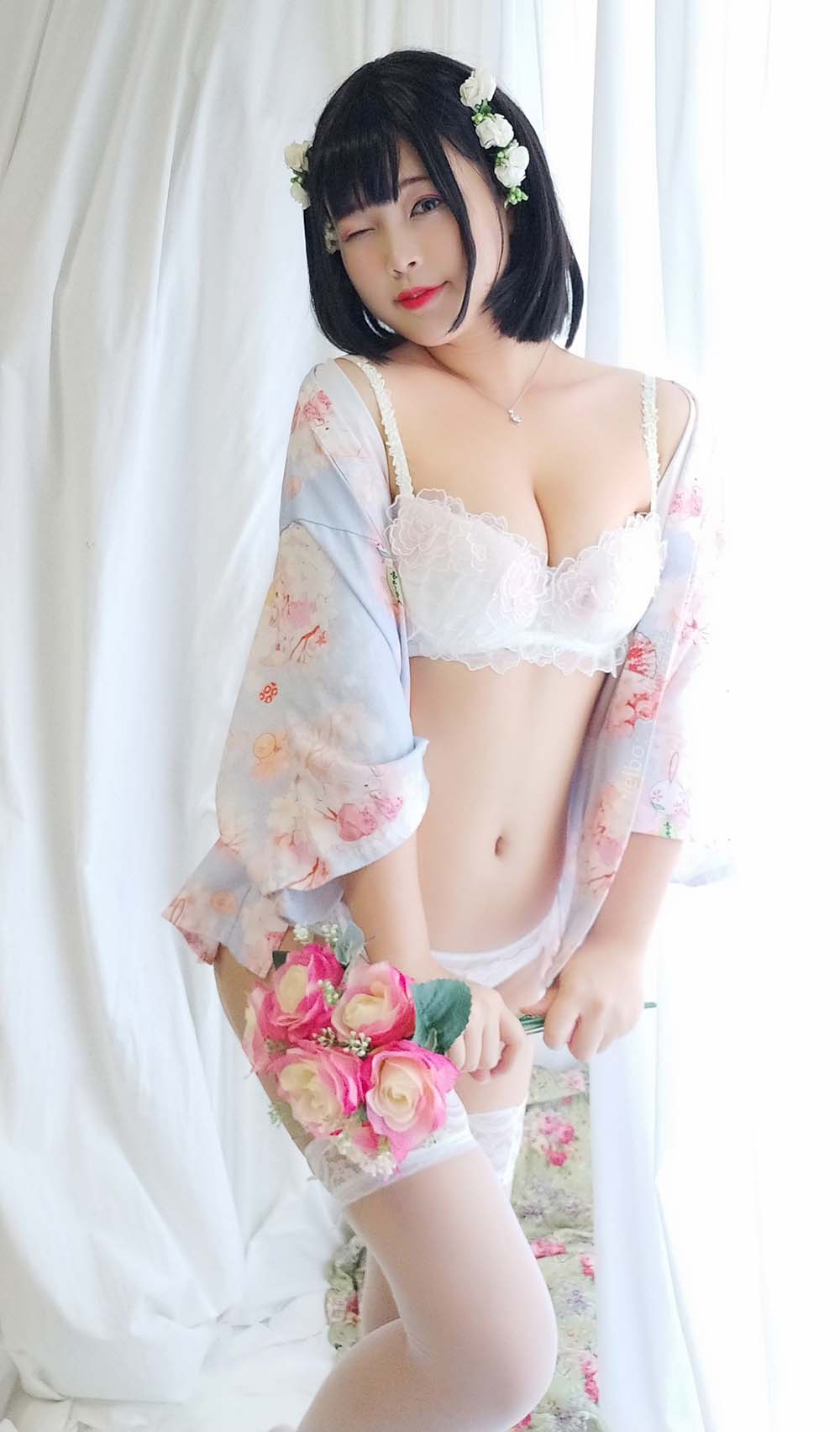 白烨 – 花与酒与少女