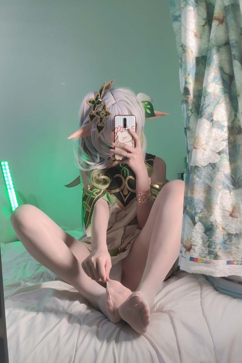 洛桑w伊梓 – 小草神