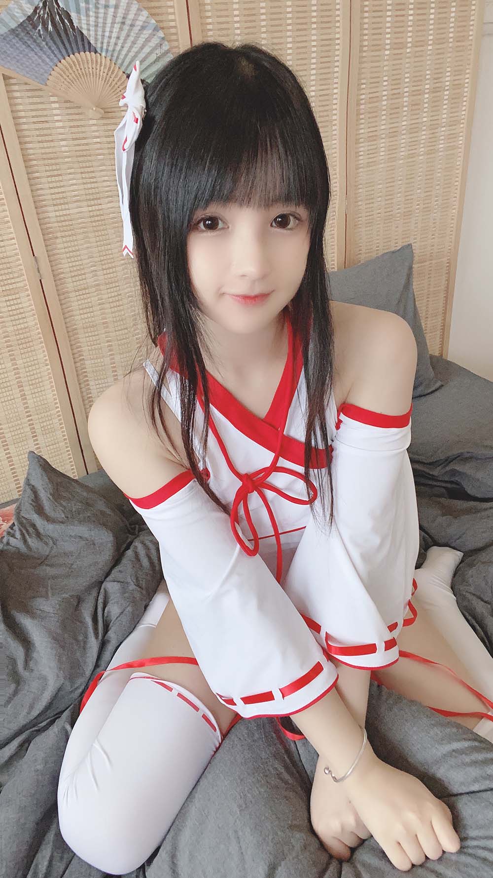 桜井宁宁 – 女巫