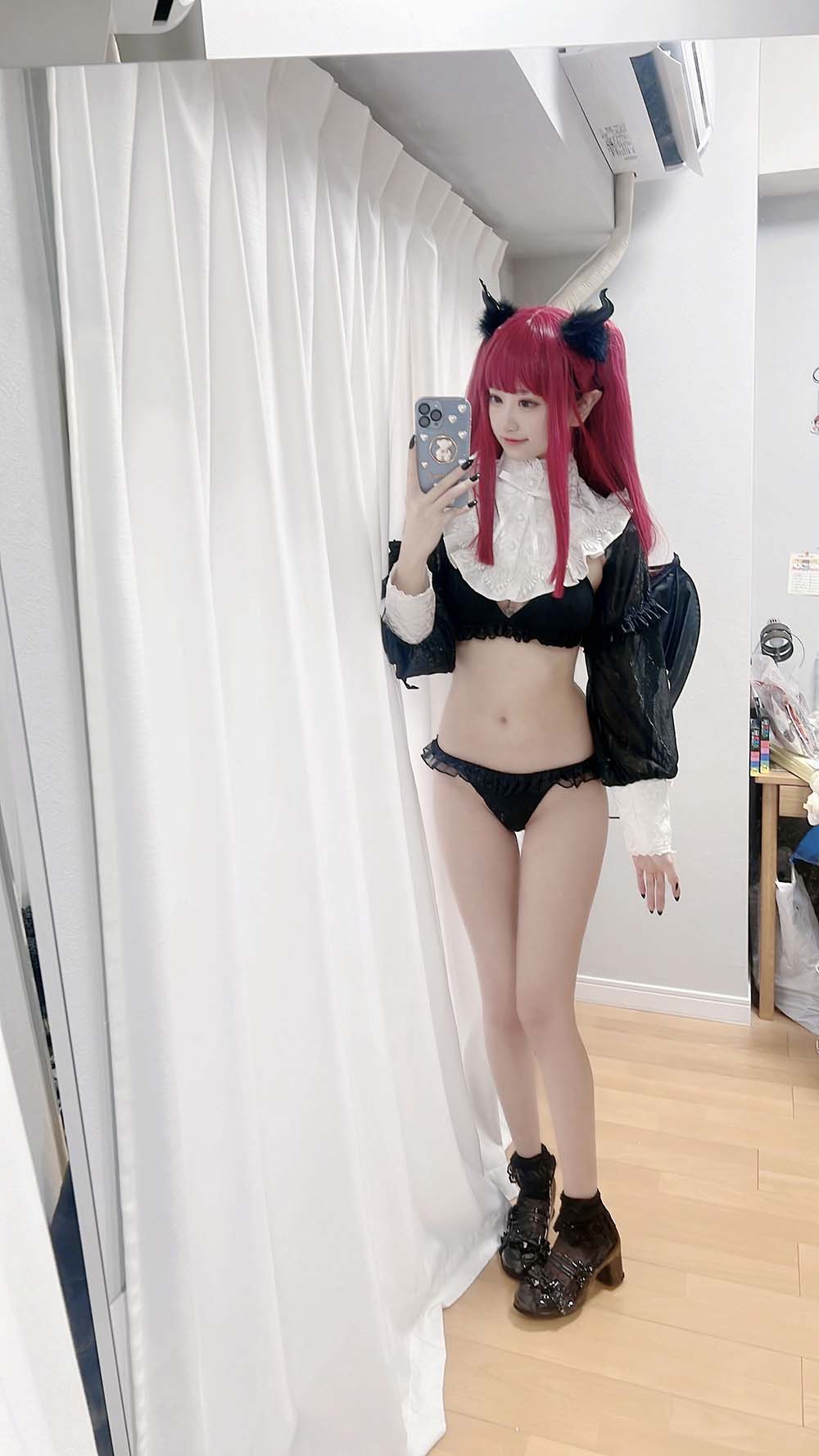 千阳(ちよ) – 利兹全身