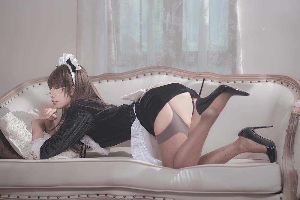 Neko-薇薇 – 丝绒女仆