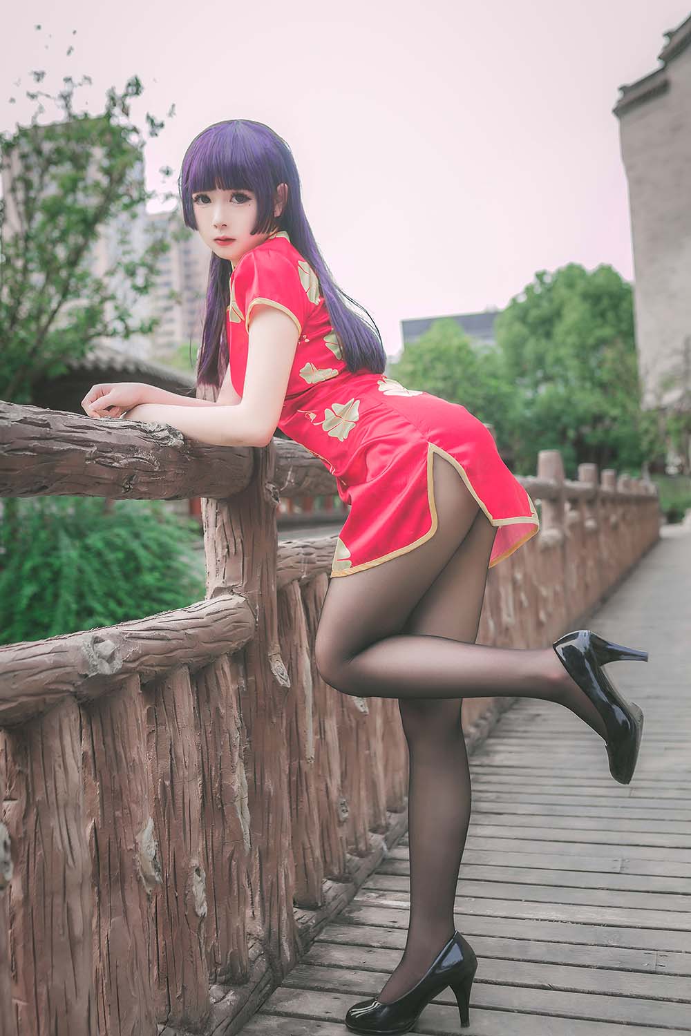 巧克力小圆面包 – 五更琉璃 新春旗袍