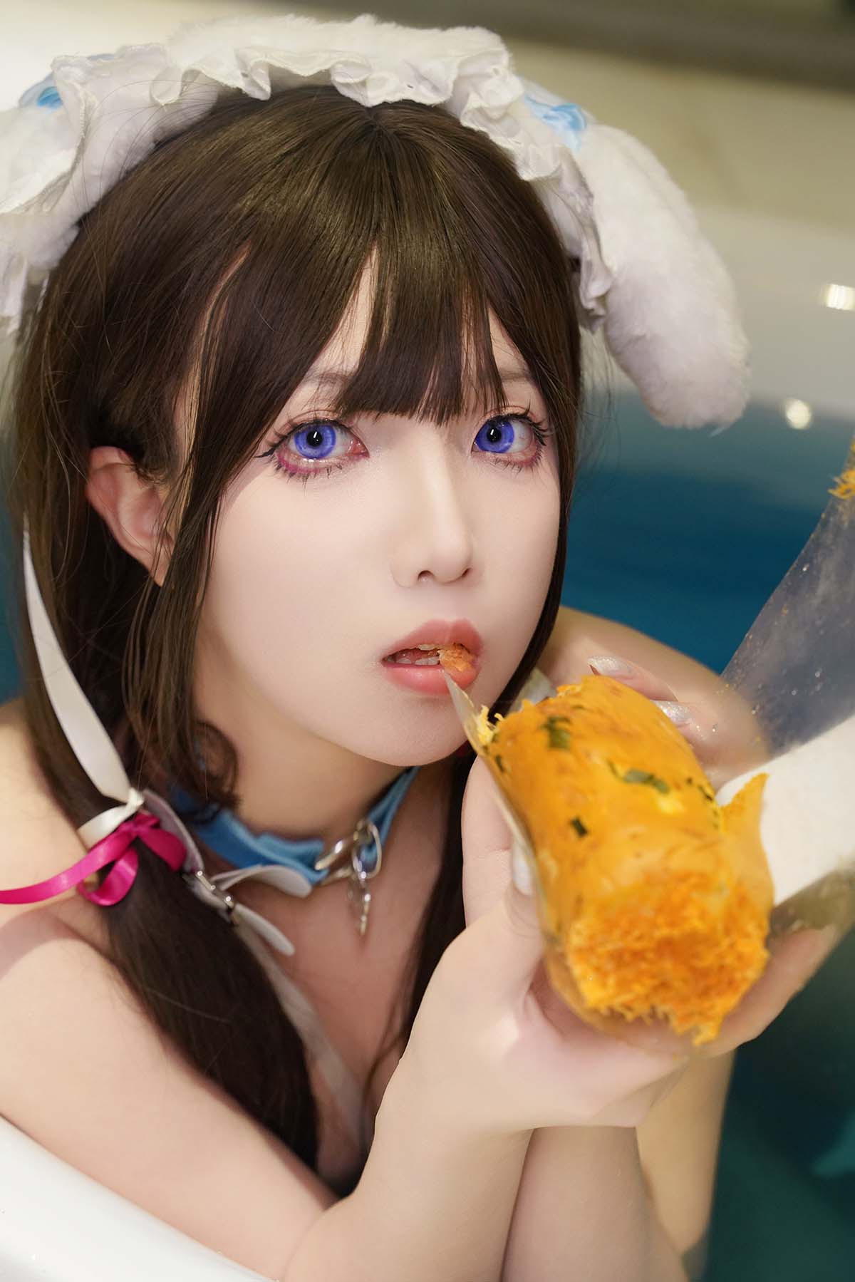 小和甜酒 – 蓝色小狗