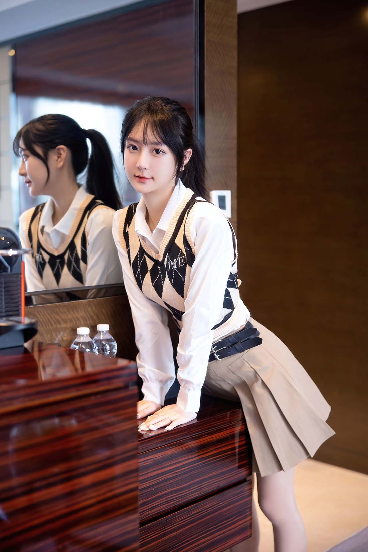 谢小蒽(幼幼) – 电动玩具写真