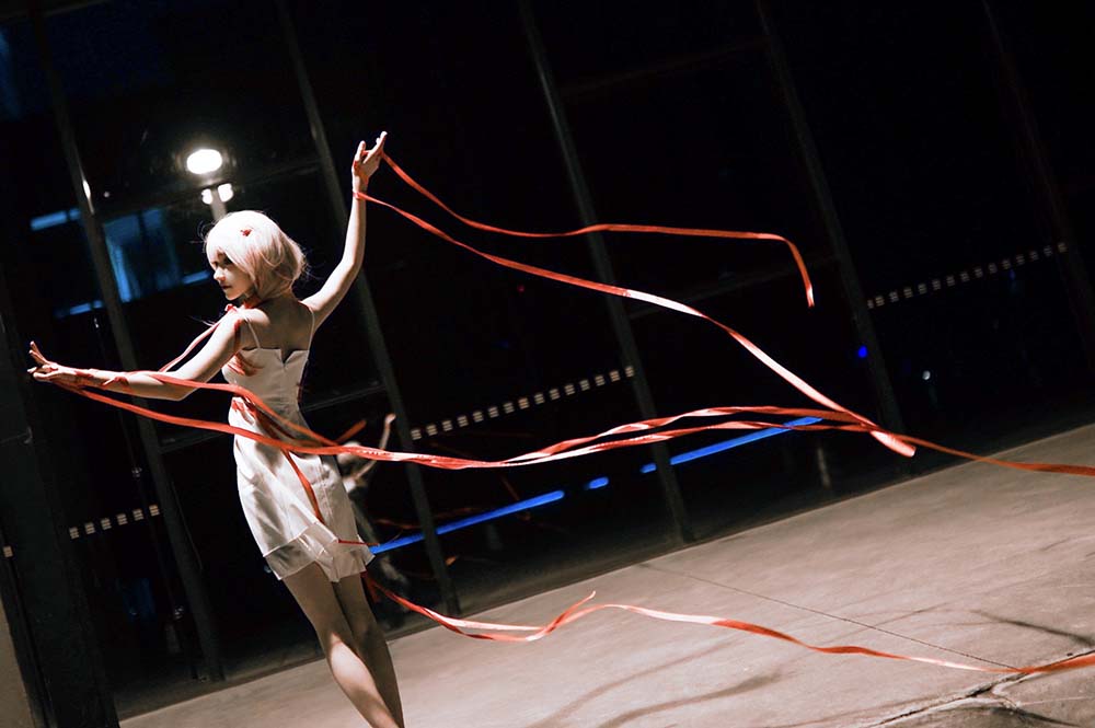 南桃Momoko – 楪祈白裙