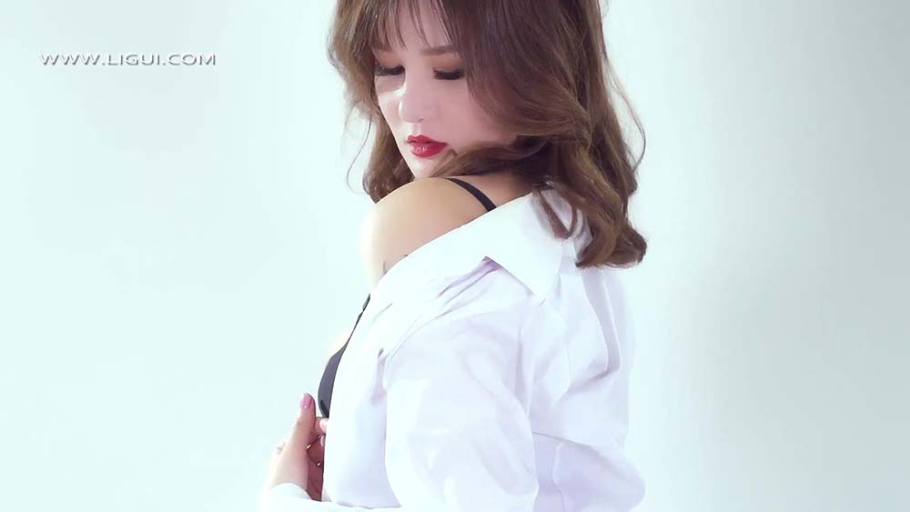 [Ligui丽柜]HD视频 2020.10.08 袜底风光 文芮