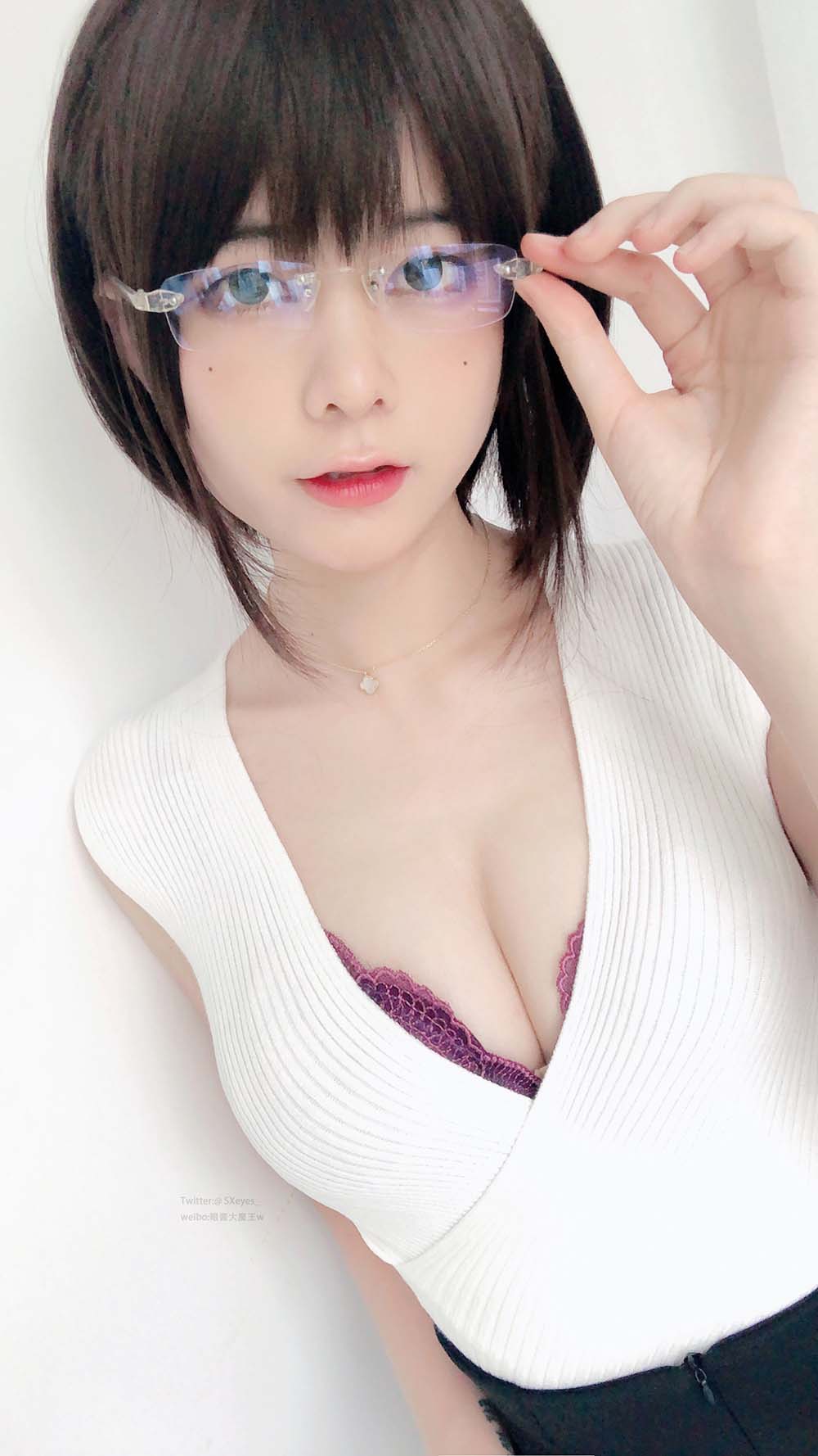 眼酱大魔王w – 办公小姐姐