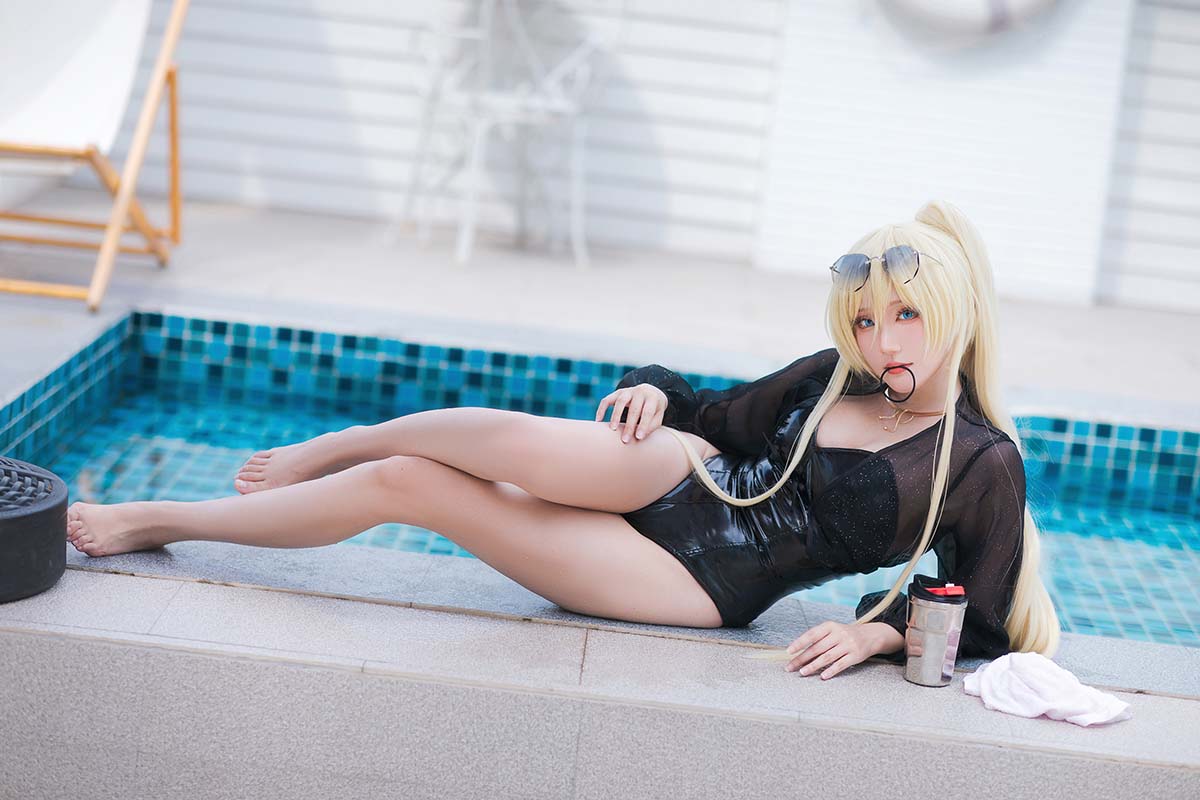 瓜希酱 – 俾斯麦 泳装