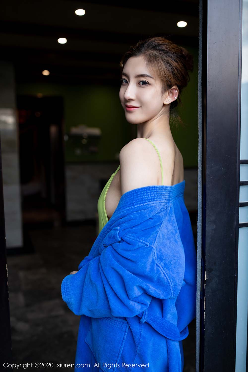 [Xiuren秀人网]XR20200430N02207 2020.04.30 NO.2207 死库水湿身 林文文yooki