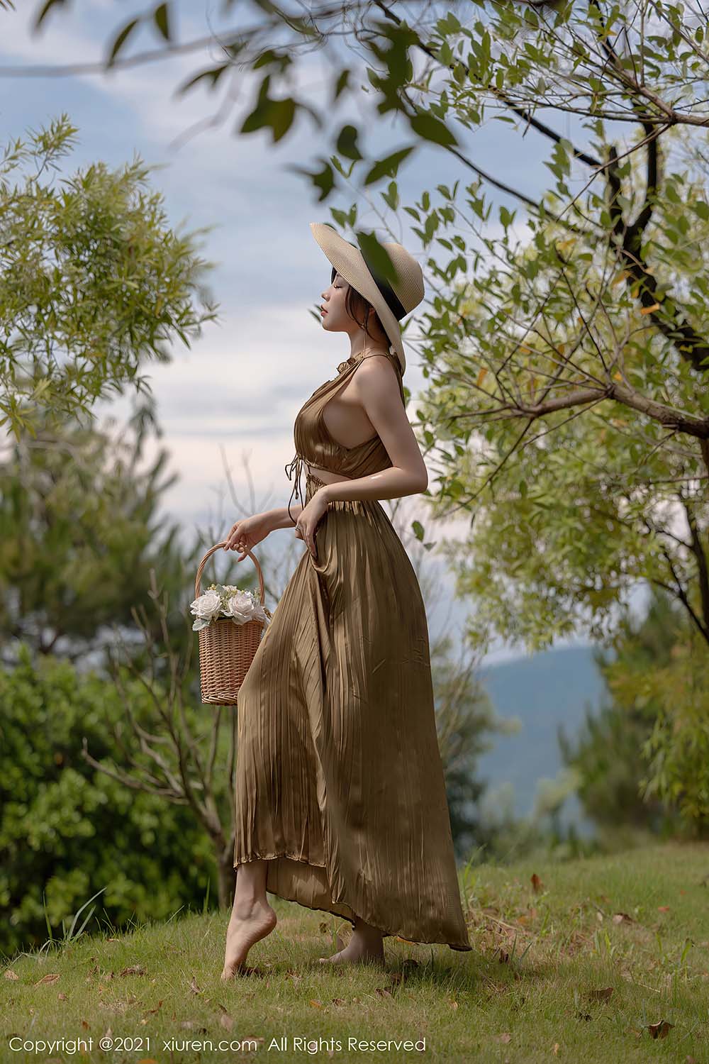 [Xiuren秀人网]2021.08.23 NO.3837 芝芝Booty