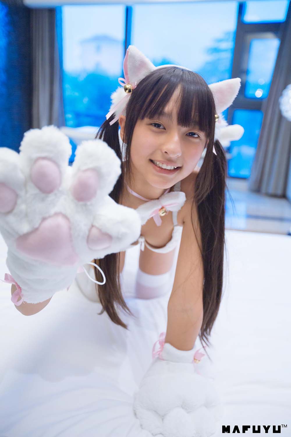 神楽板真冬 – COS Reimu猫娘系列套图