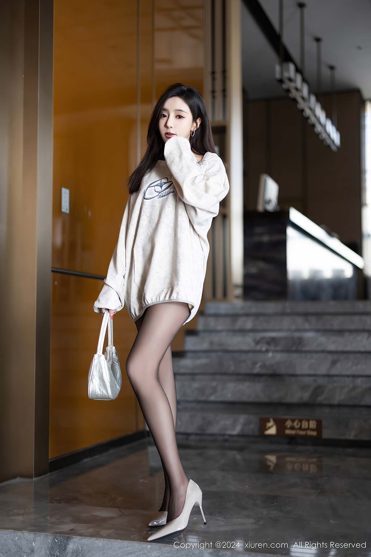 [Xiuren秀人网]2024.02.23 NO.8135 王馨瑶yanni