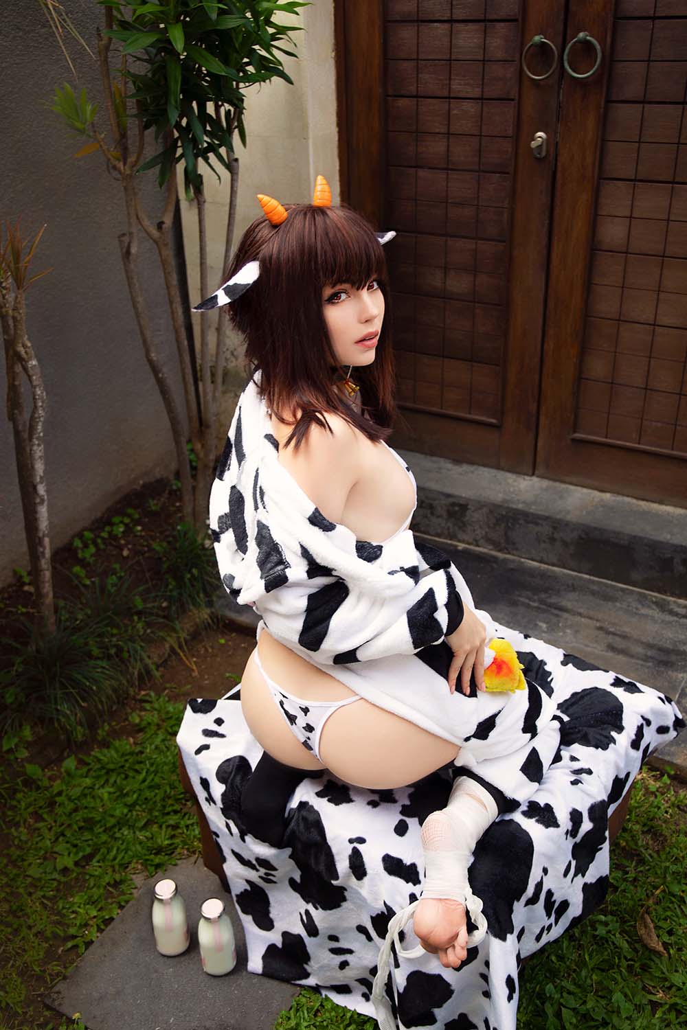 Caticornplay – Megumin Cow