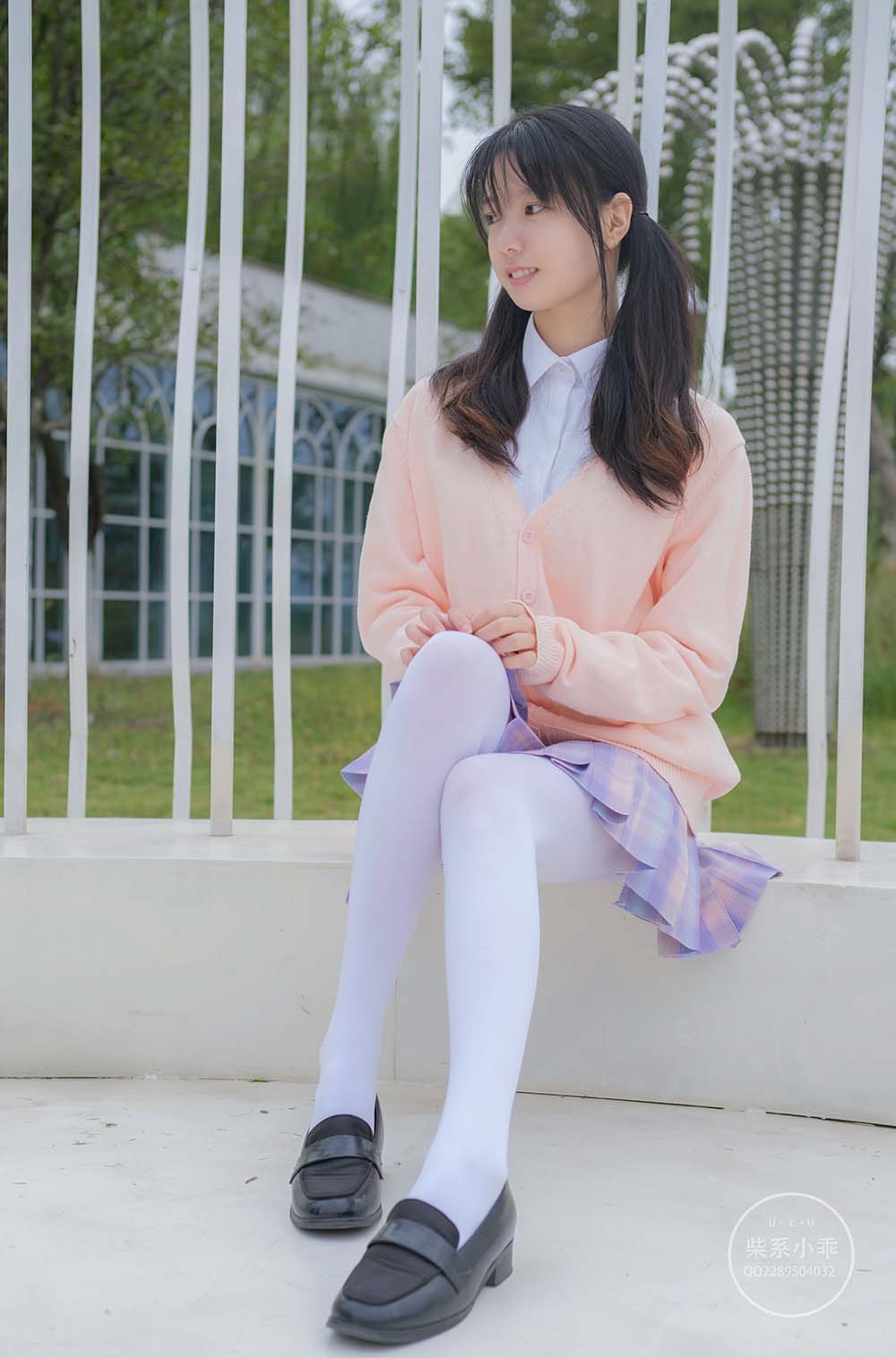 柴系小乖(稚乖画册) – 颓废