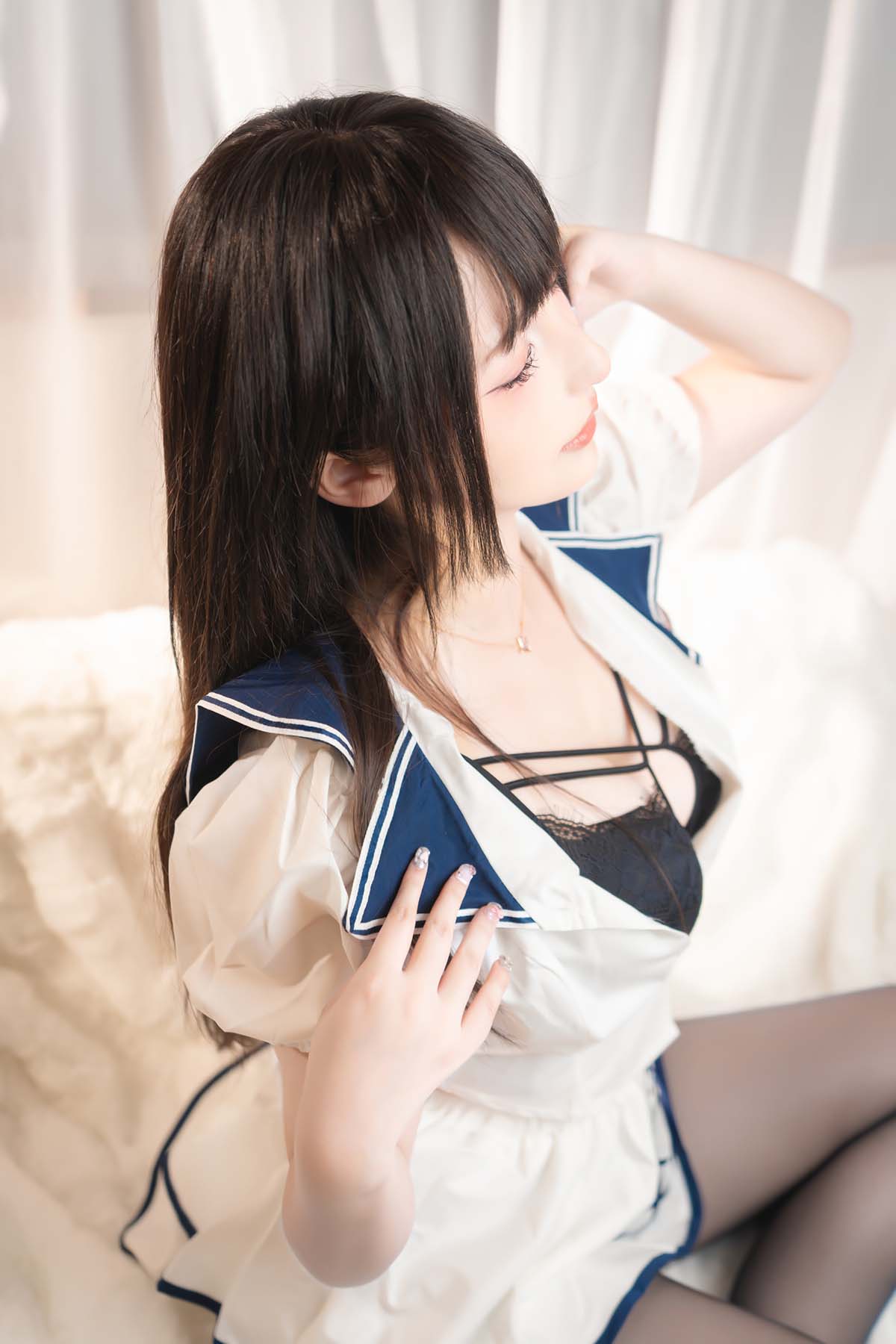 神楽板真冬 – 柔光水滑