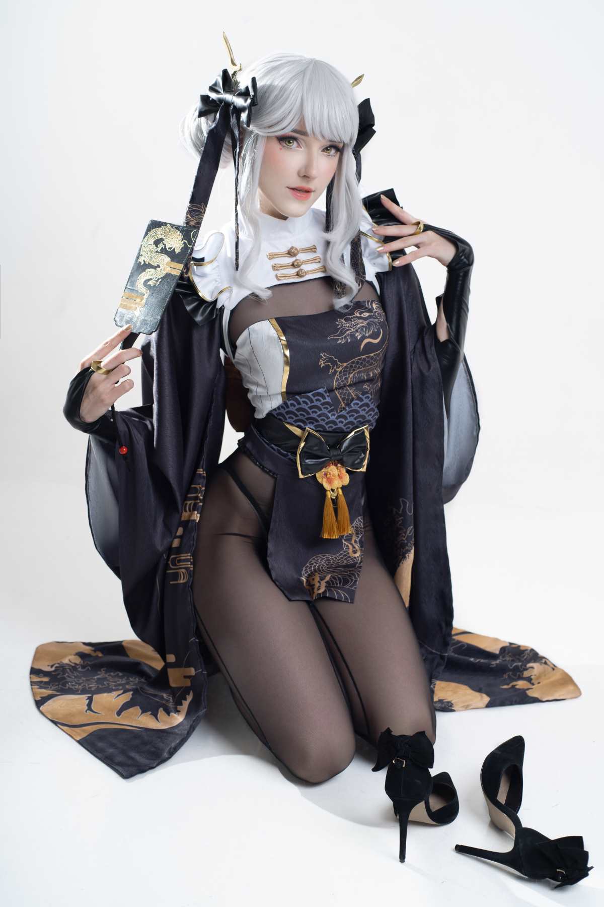 Candy Ball – Blanc (White Rabbit) (NIKKE)