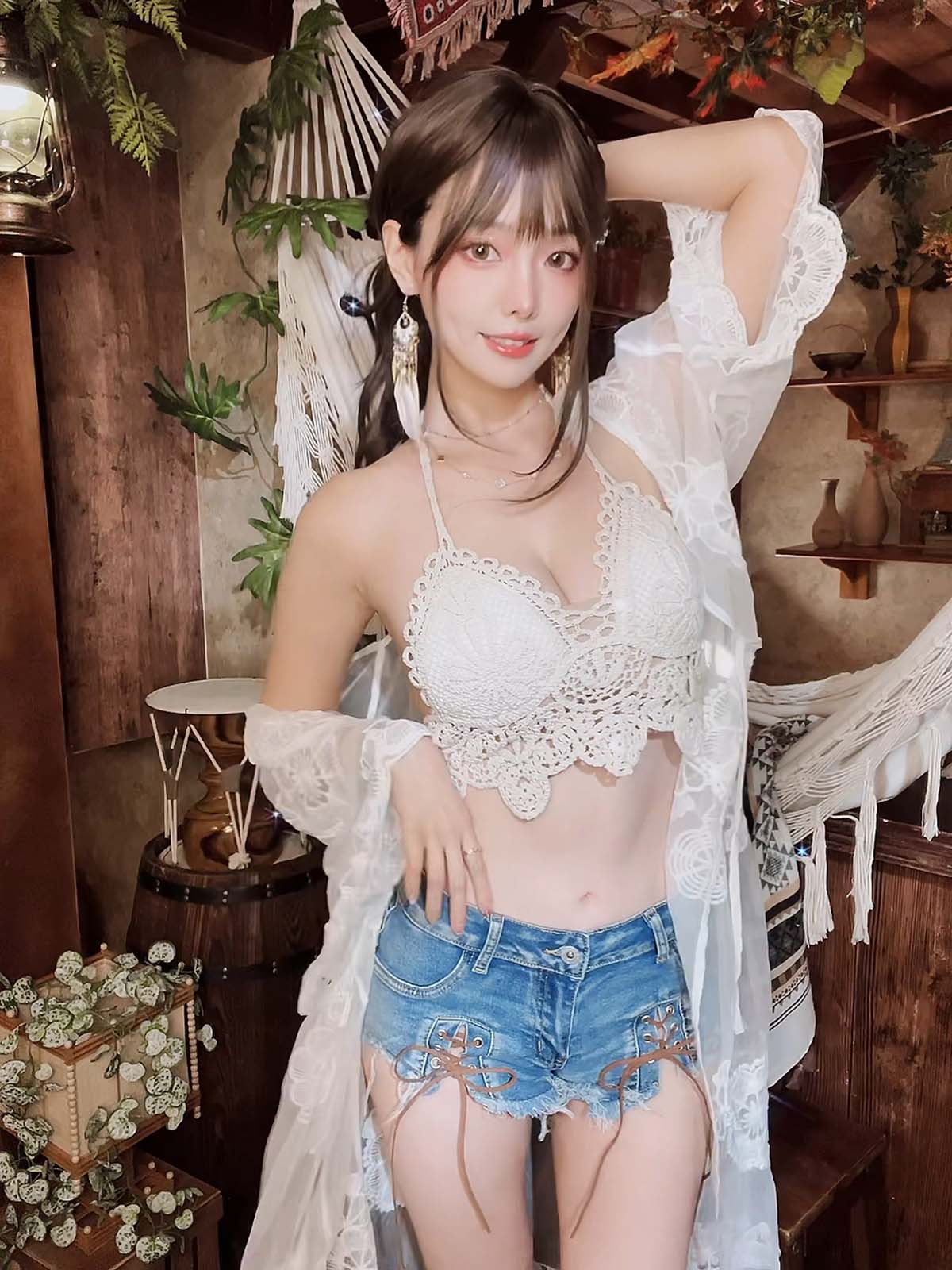 Ely_eee(ElyEE子) – Secret Treehouse Escape