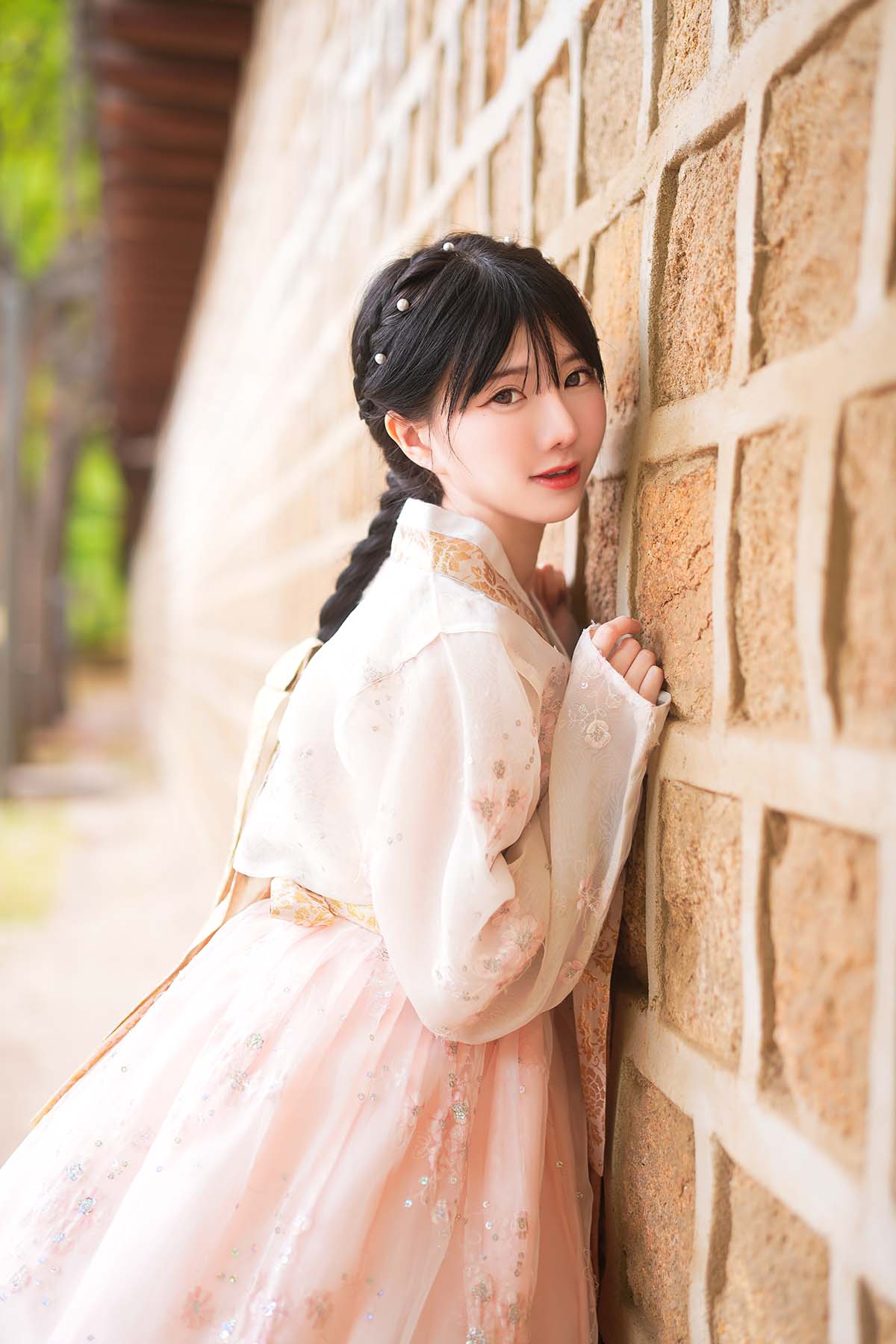 Sally Dorasnow – New Year Hanbok