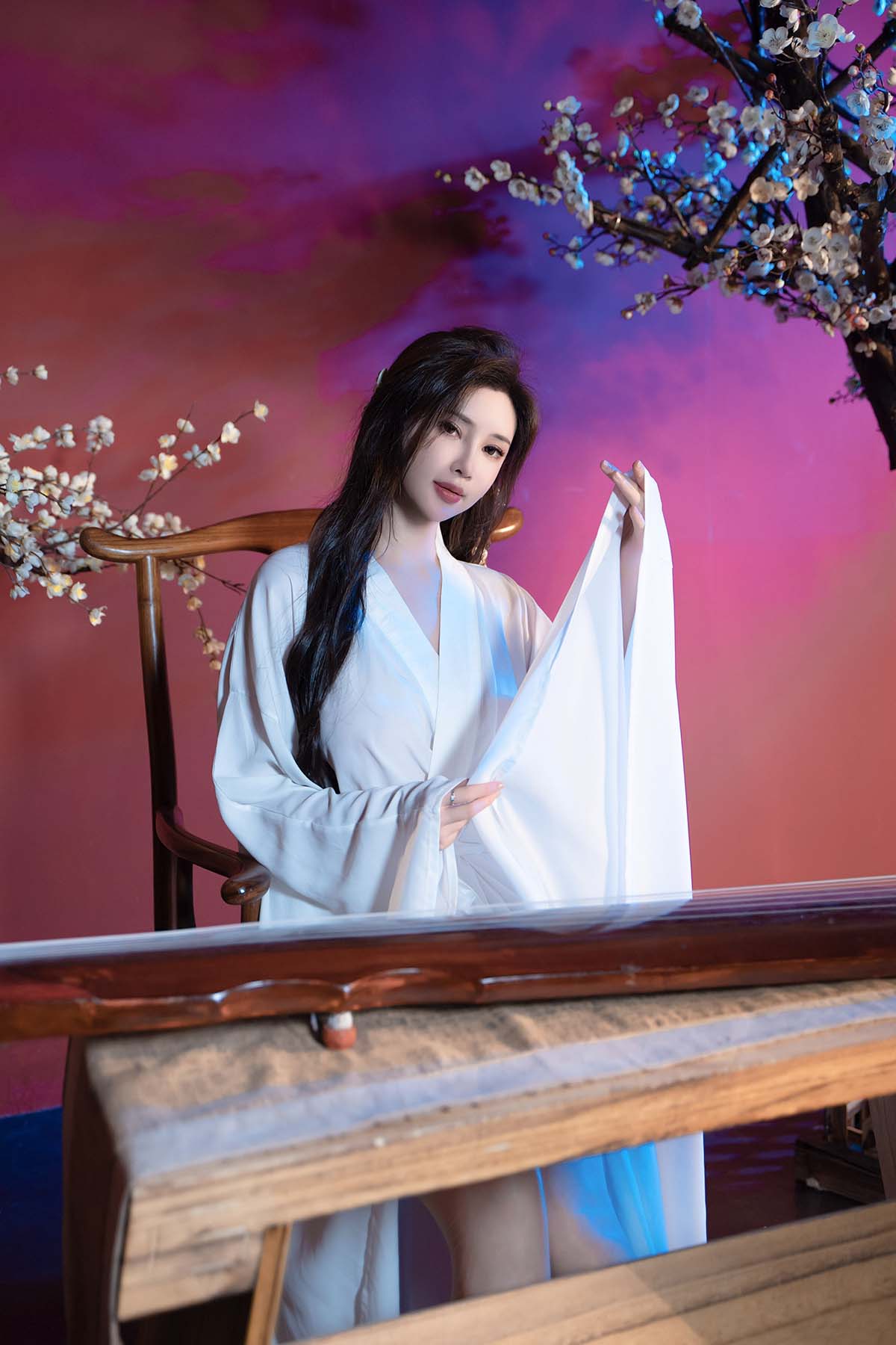 周妍希 – 白衣仙子