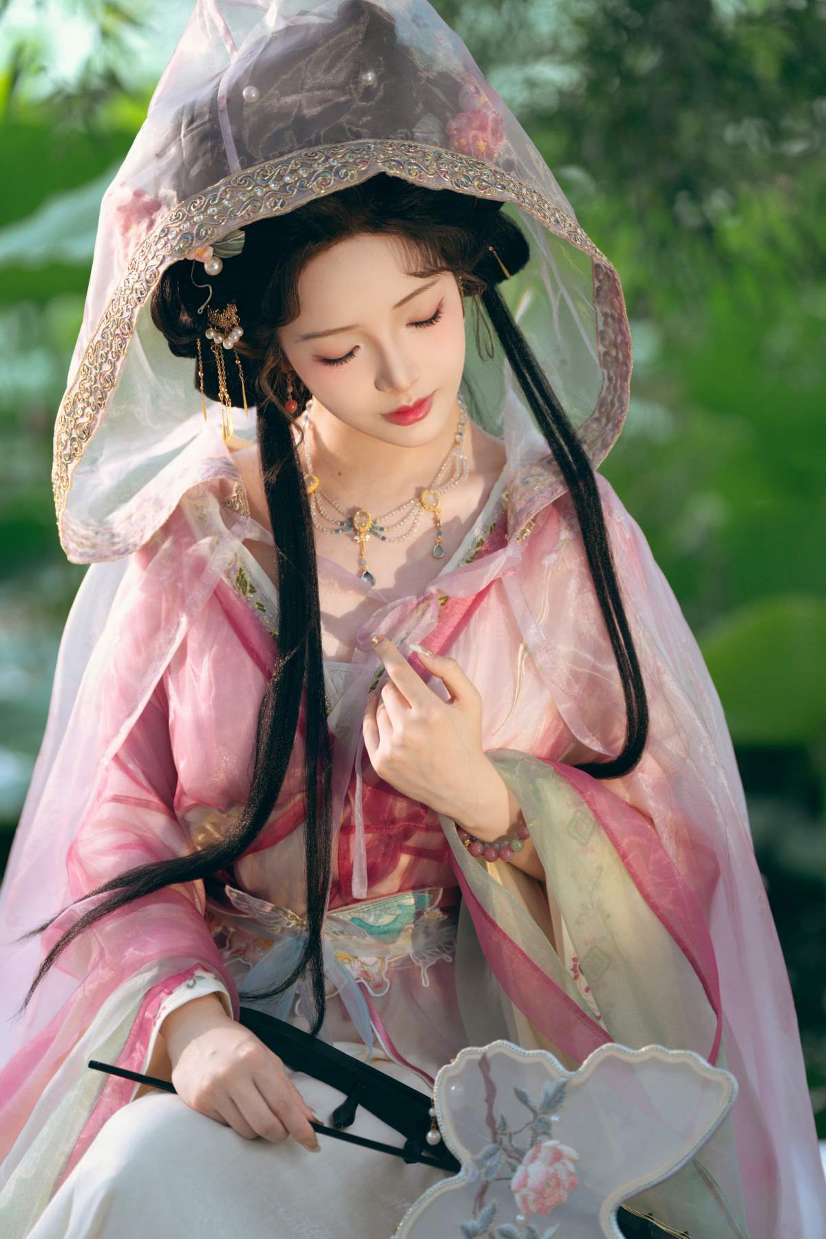 雯妹 – 祝您中秋快乐owo