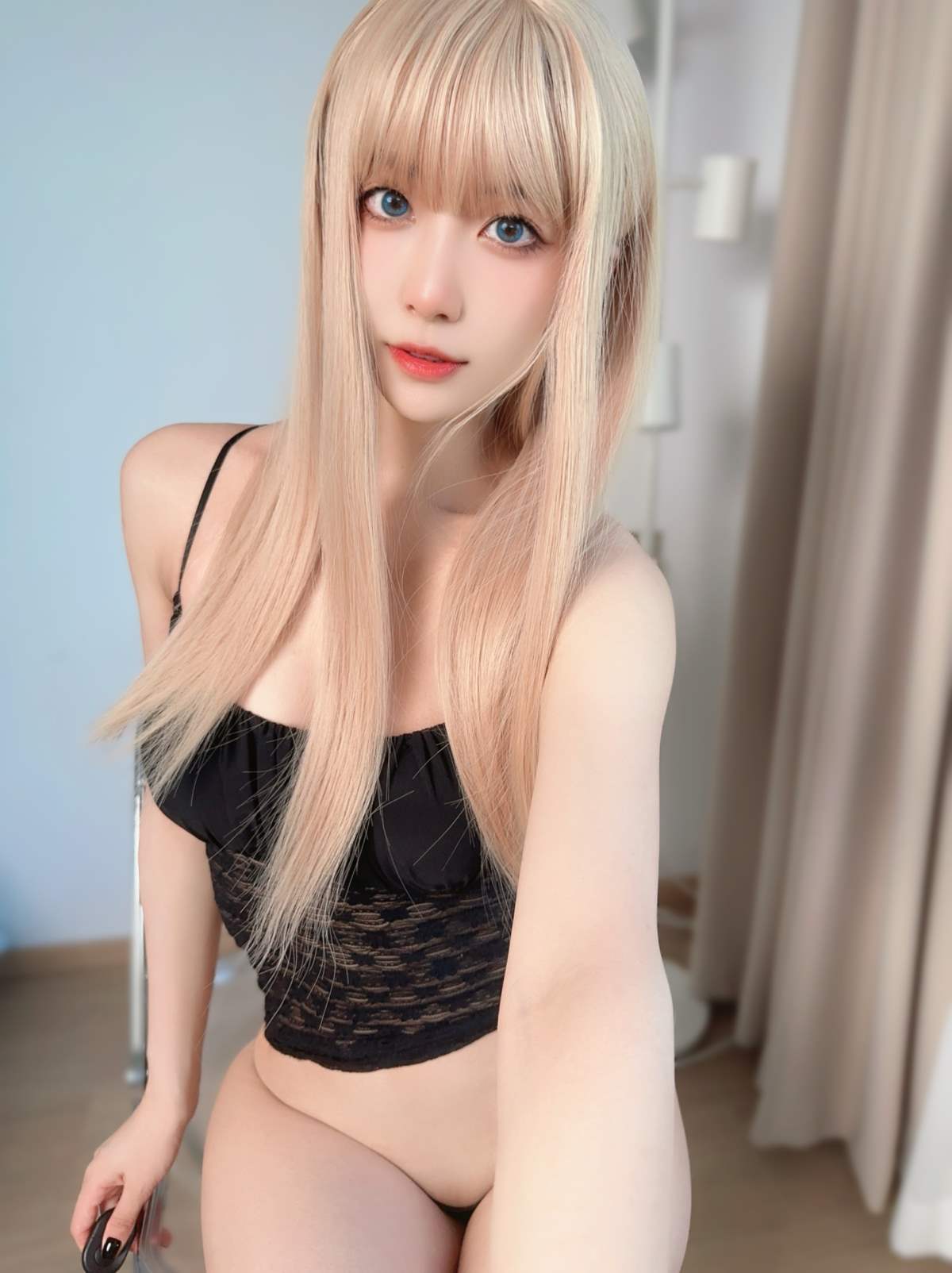 布丁大法 – 黑色吊带