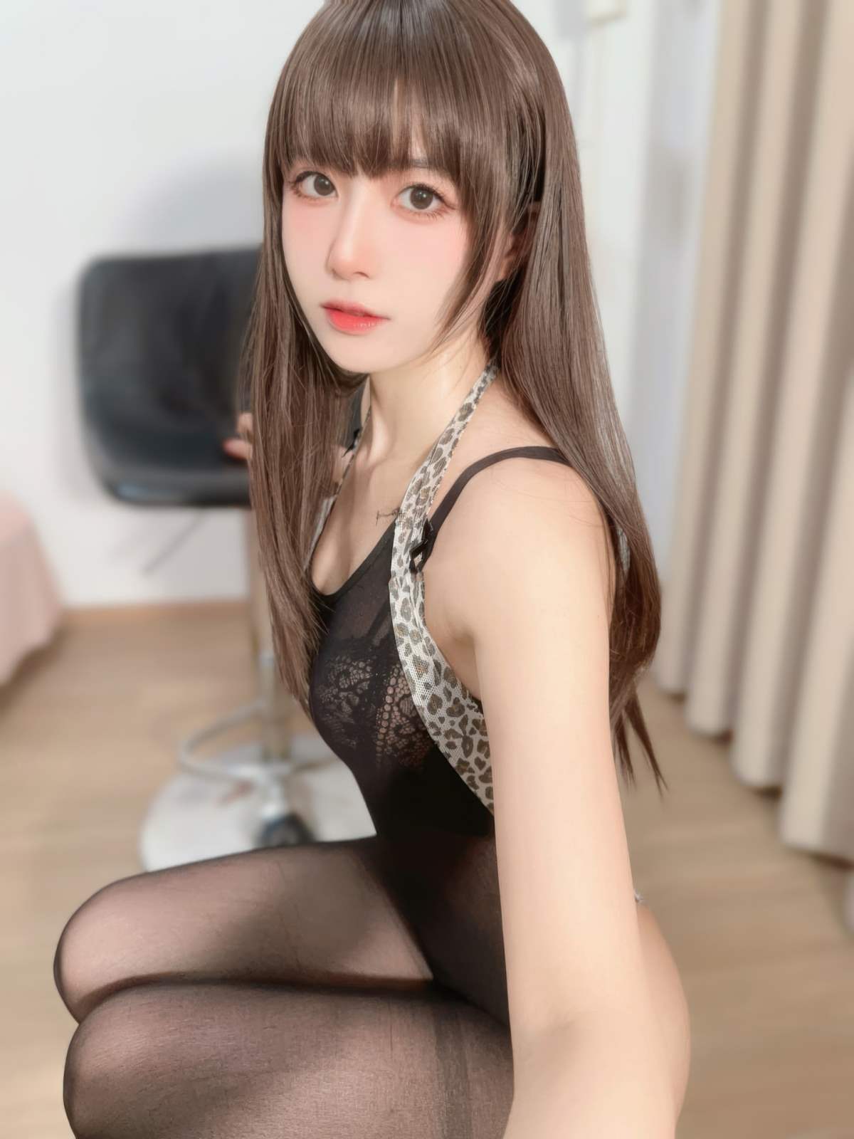 布丁大法 – 黑丝肥臀